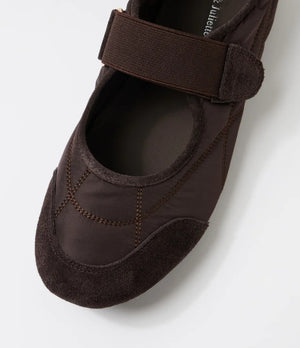 D&J Britas Choc Suede