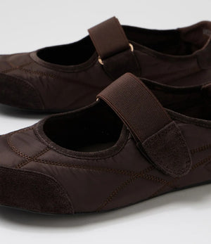 D&J Britas Choc Suede