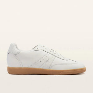 Frankie4 Levi SoftWht Emboss