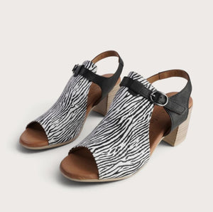 Cabello Poppy Zebra