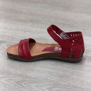 Zeta Reece Red
