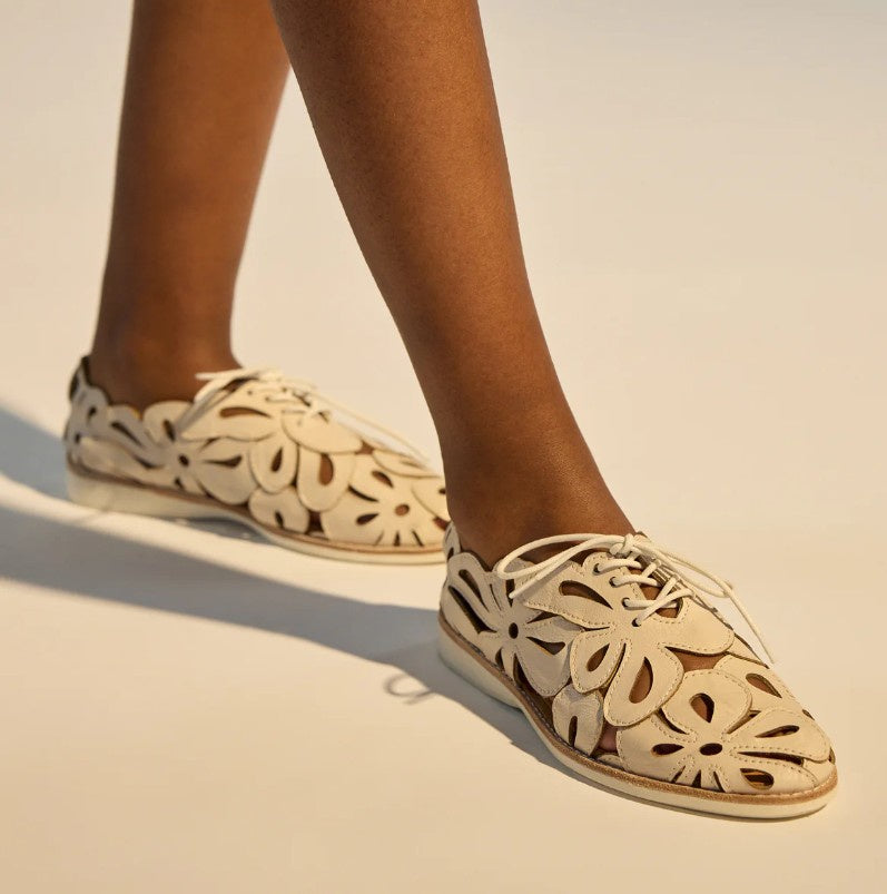 Rollie Sidecut Applique Bone